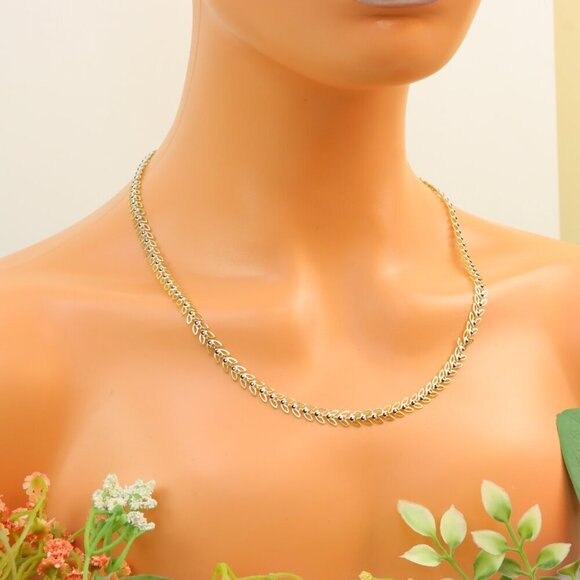 "New Beautiful Design Necklace Chain for Women/Girls, Gift, N653 - Picture 9 of 15